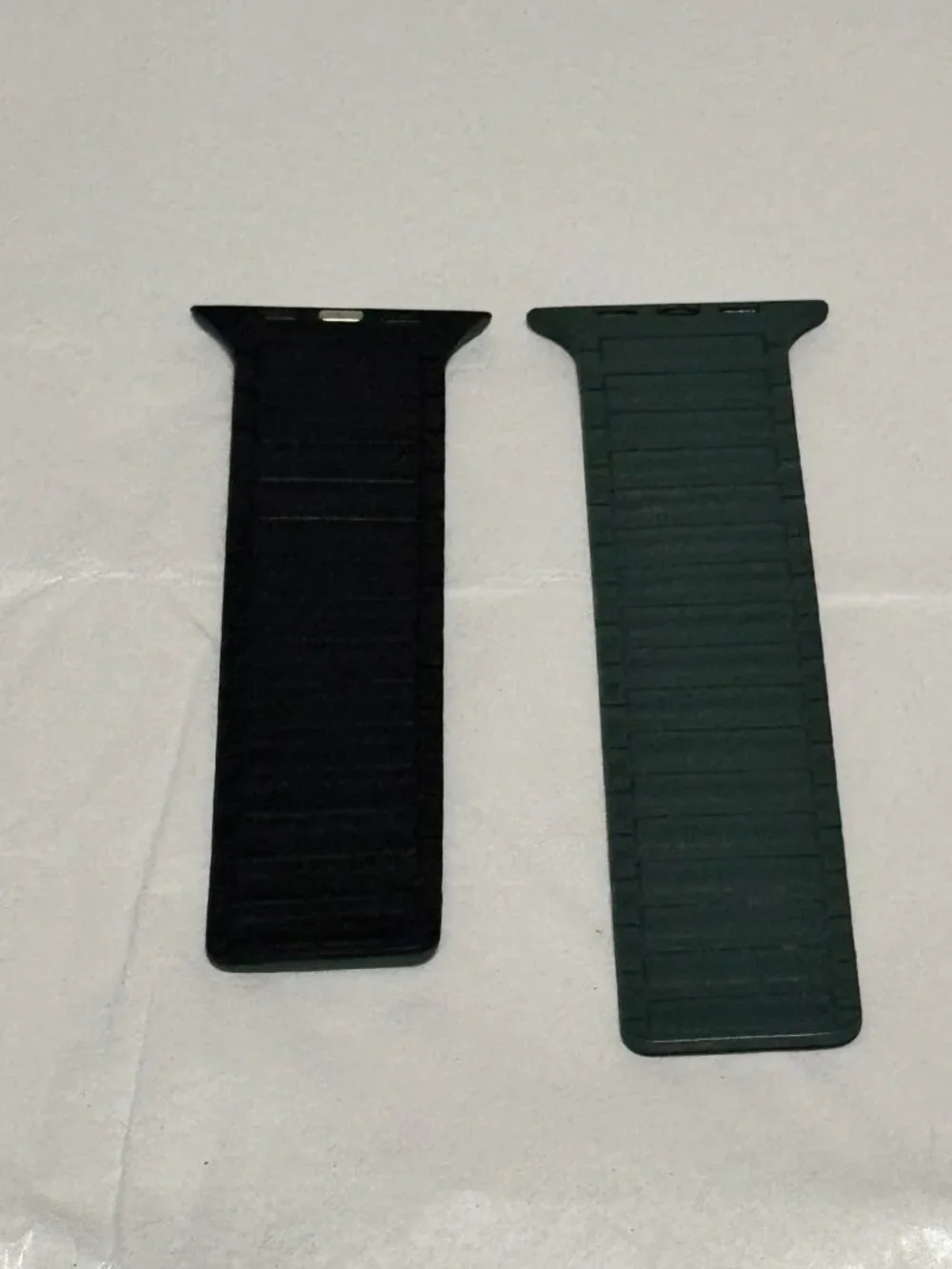 Apple Watch Ultra 2 Band Compatible Silicone Magnetic Link Strap Green/Black